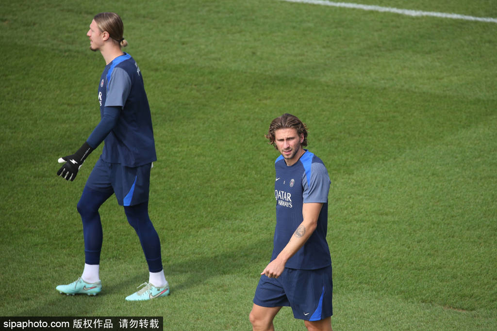 法甲第4轮焦点战:巴黎圣日耳曼迎战朗斯,为欧冠开幕战蓄力